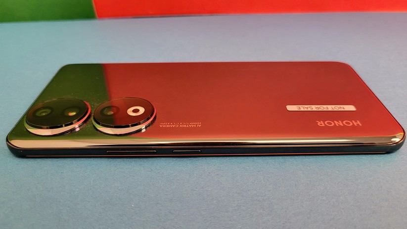 Honor 90