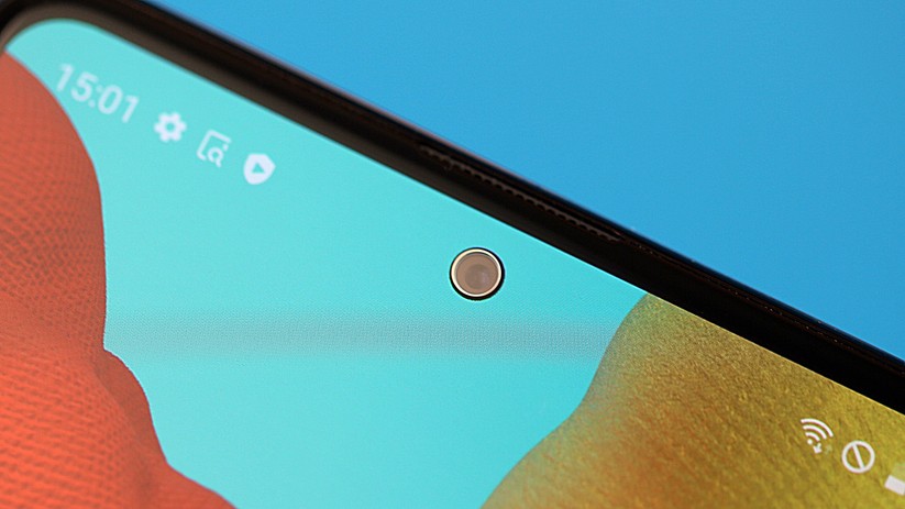 Punchhole-Notch statt Tropfen-Notch wie beim Vorgänger