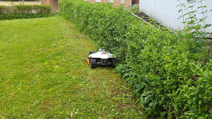 Mammotion Luba 3 AWD 3000: LiDAR, RTK und KI-Kameras, 40 cm Schnittbreite und 12-Ah-Akku