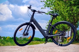  Leichtes City-E-Bike mit GPS, Alarm & Fingerprint