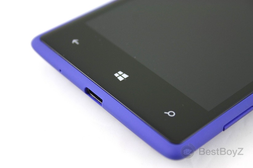 Windows Phone 8X by HTC