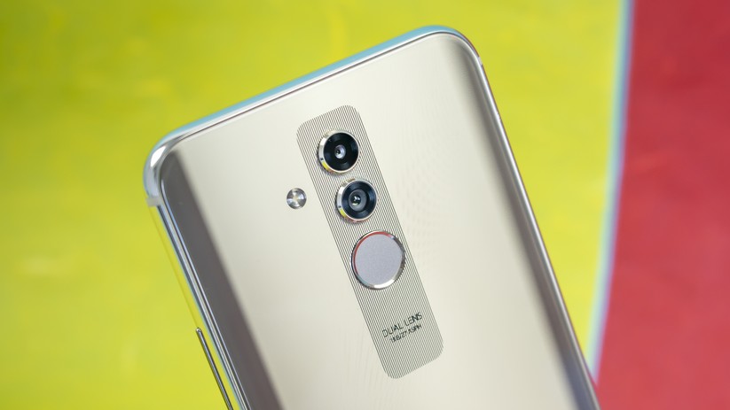 Dualkamera und Fingerabdrucksensor des Mate 20 Lite
