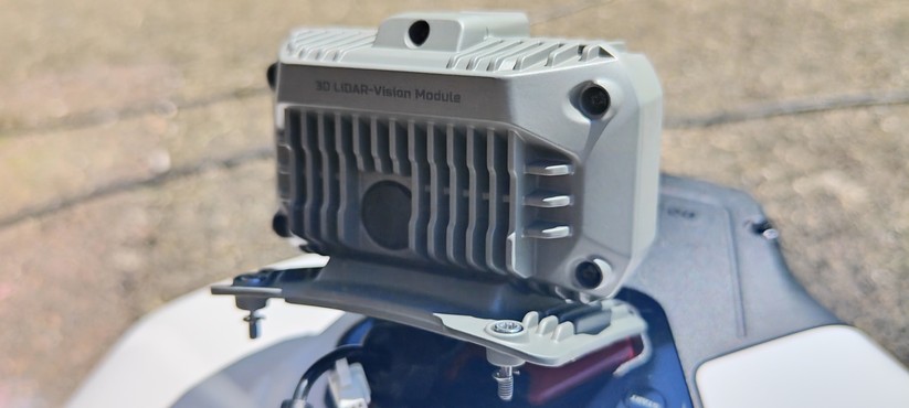 Mammotion Luba Mini AWD: Lieferumfang, Aufbau, Lidar-Modul