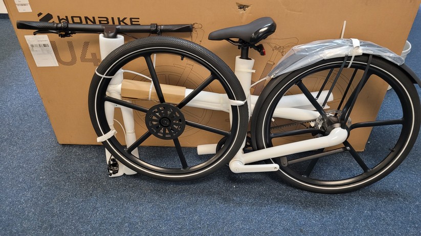 Honbike Uni 4: Lieferumfang und Aufbau