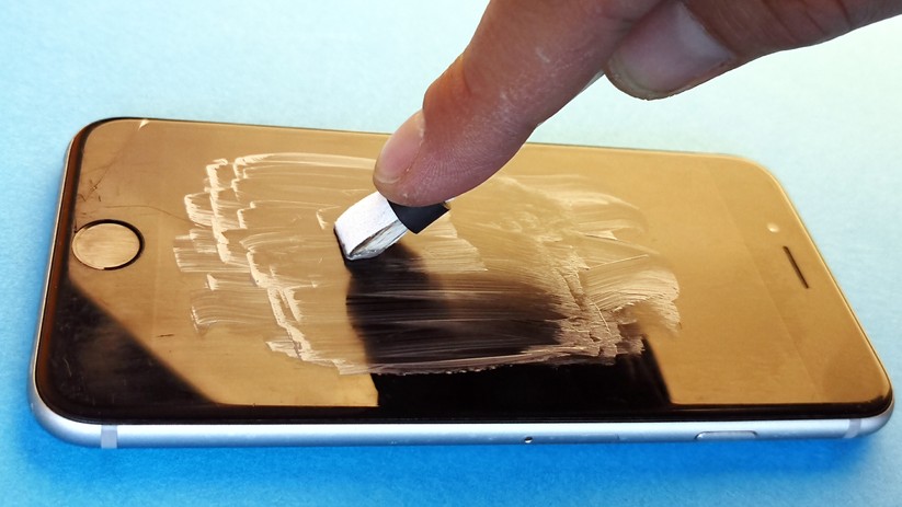 So polieren wir das Display.