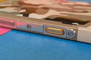  Outdoor-Handy mit Wechselakku, Ladestation & Nachtsicht