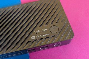 KVM-Switch AV Access iDock M10 im Test: 2x HDMI & USB-C mit 100 W für Macbooks