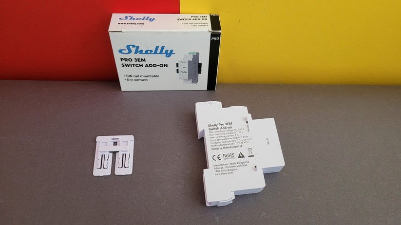 Shelly Pro 3EM mit Switch Add-On