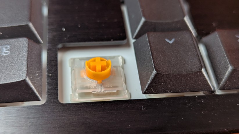 Razer Blackwidow V4 Low-Profile Hyperspeed - Bilder 