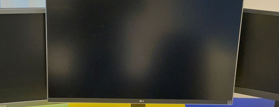 Monitor Aufmacher 2156