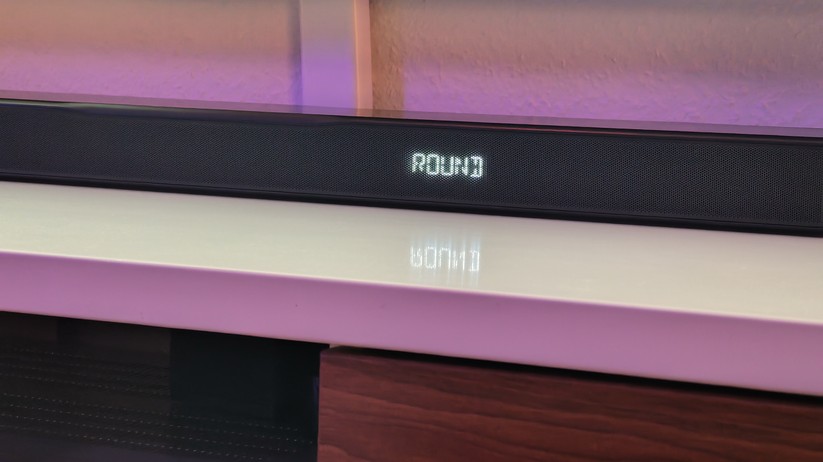 JBL Bar 800MK2: Soundbar mit Subwoofer und Akku-Rear-Speakern