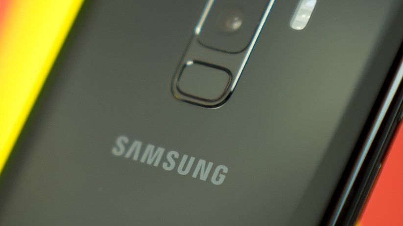 Der Fingerabdrucksensor beim Galaxy S9 Plus sitzt unter der Kamera.