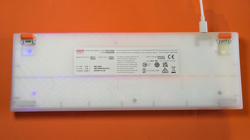 Cherry Xtrfy K5 Pro TMR Compact - Bilder