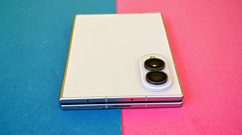 Samsung Galaxy Z Fold 8