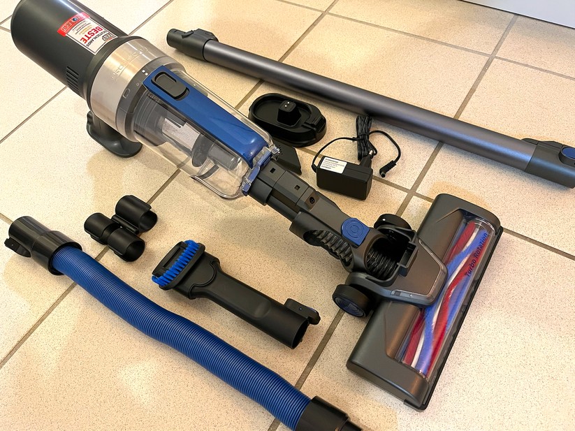 Der Proficare PC-BS 3085 kommt mit enorm viel Zubehör für seinen Preis