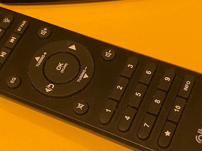 Albrecht DR52CA – Adattatore DAB+ Per Radio FM E Impianti HiFi, Display A Colori E Antenna Inclusa (Nero)