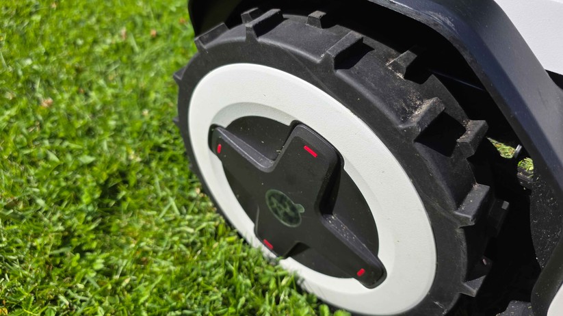 Roborock RockNeo Q1: RTK, Kamera und bis 500 m²/1000 m²