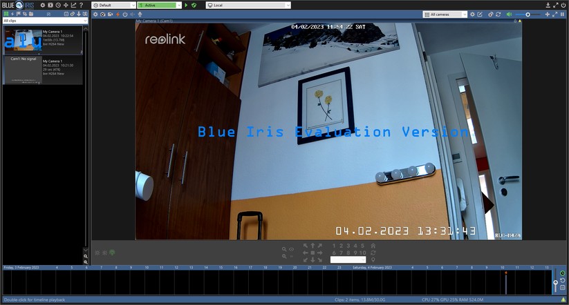 Die nur in Englisch vorliegende Anwendung Blue Iris kostet mindestens 42 Euro. Damit kann man aber nur eine Überwachungskamera ansteuern. Die Vollversion für 84 Euro unterstützt bis zu 64 Kameras.