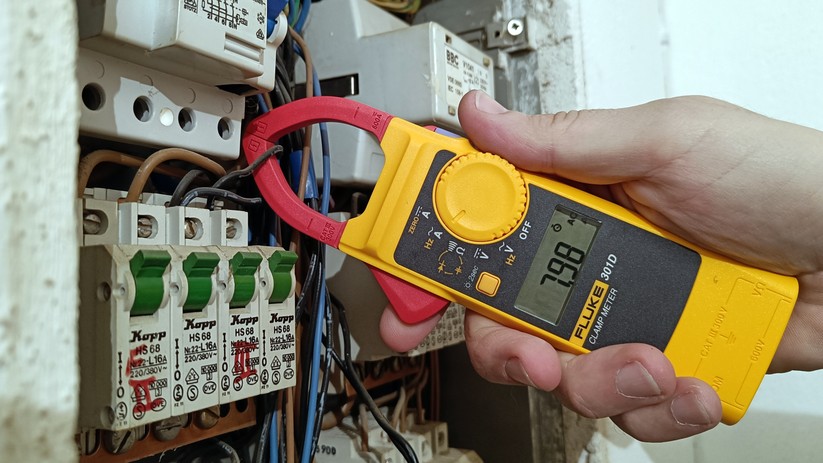 Beim Fluke 301D handelt es sich um ein bezahlbares Markengerät für Nutzer mit hohen Qualitätsansprüchen.