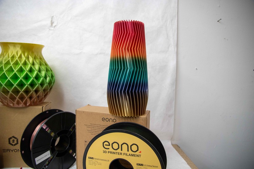 Rainbow-Filament Druckergebnisse: Eono