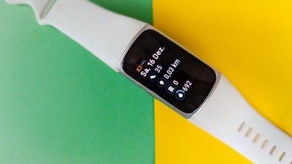 Top 10: Die besten Fitness-Tracker im Test – Testsieger Amazfit