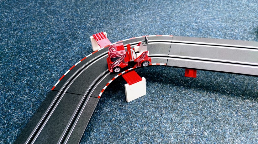 Carrera GO!!! Build 'n Race