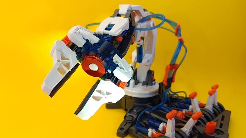 Hydraulischer Roboterarm von Buki France.