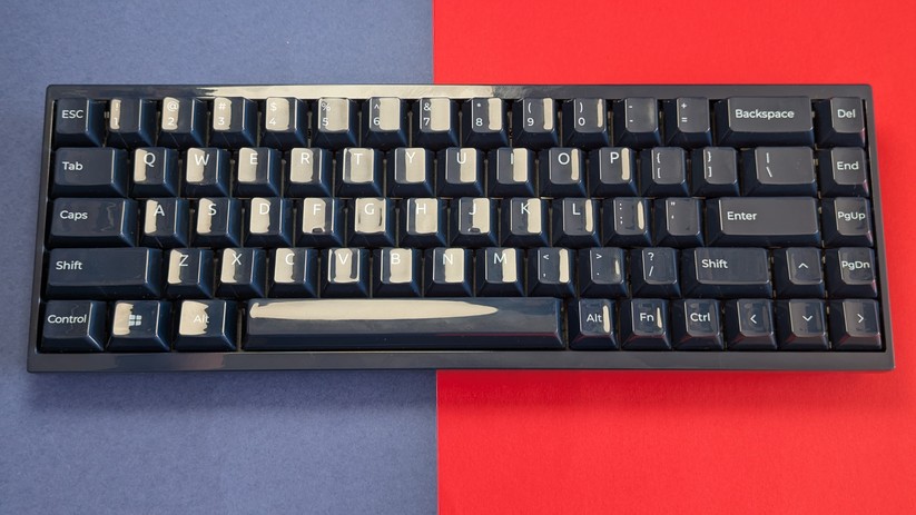 Das Fehlen der F-Tasten kann für viele schon ein Ausschlusskriterium des kompakten 65-Prozent-Formfaktors sein.