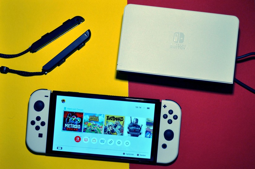 Nintendo Switch OLED 01