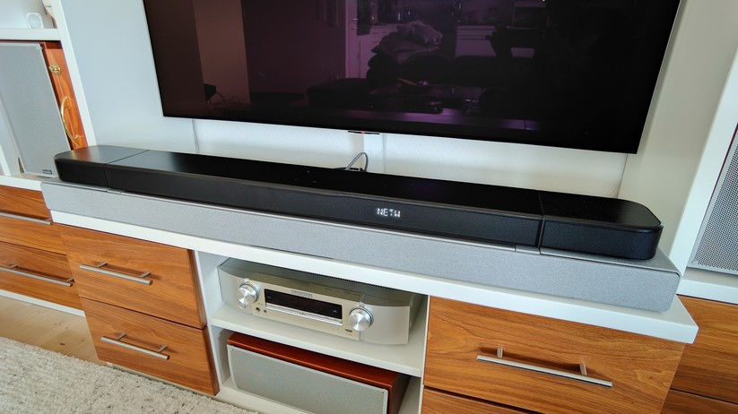 JBL Bar 800MK2: Soundbar mit Subwoofer und Akku-Rear-Speakern