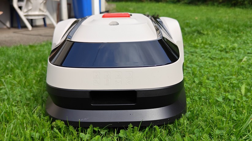 Roboup Raccoon 2 SE: Günstiger Mähroboter ohne Begrenzungskabel für Gärten mit festen Grenzen