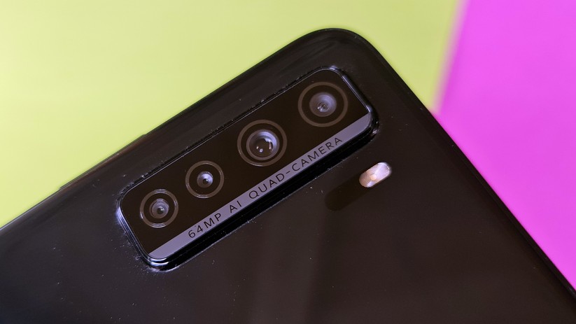 Die Hauptkamera ist richtig gut, zwei der vier Objektive überflüssig