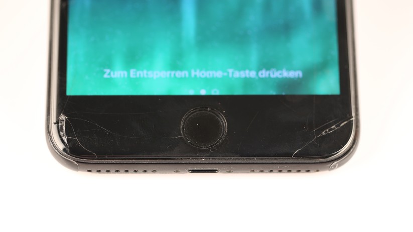 Der starre Rand bricht besonders schnell.