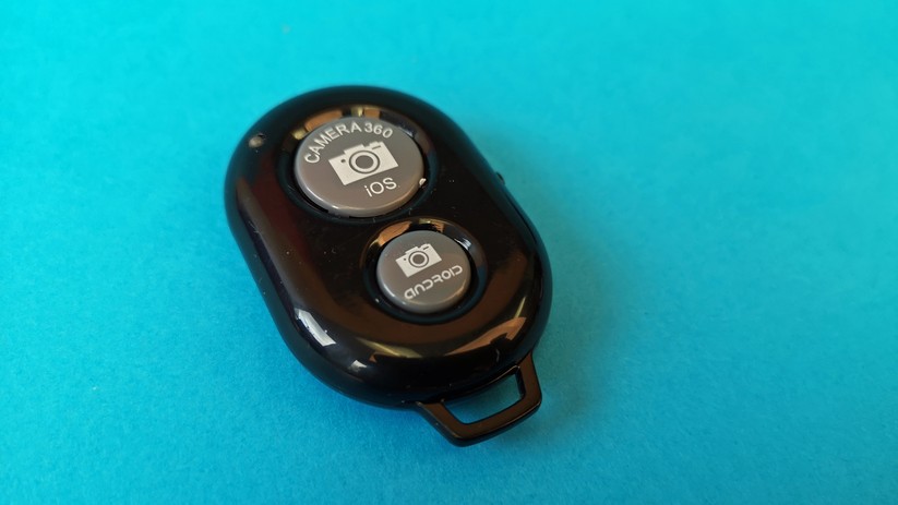 Die Fernauslöser sind kompakt und funktionieren mit fast allen Smartphones.