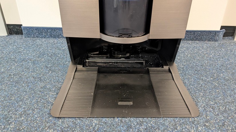 Ecovacs Deebot X11 Omni Cyclone – Bilderstrecke