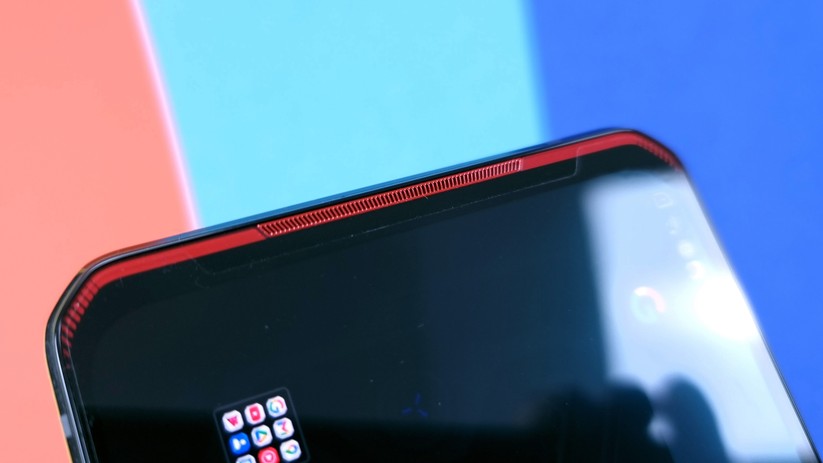 Lenovo Legion Phone Duel