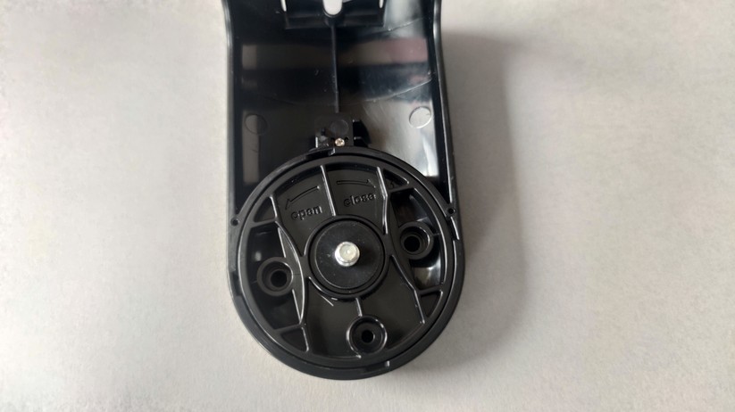 ... wird mit einer runden Halterung kombiniert.