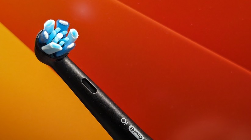 Oral-B iO Series 10