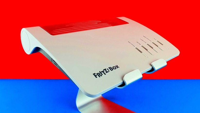 Die Fritzbox 7590 AX: Wenn sie ein 2,5 GBit/s LAN hätte, wäre sie unser Testsieger. (Bild: Harald Karcher)