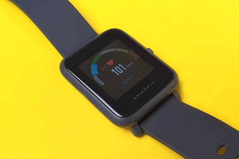 Amazfit Bip S: Die 31 Gramm leichte Watch überwacht den ganzen Tag die Herzfrequenz.