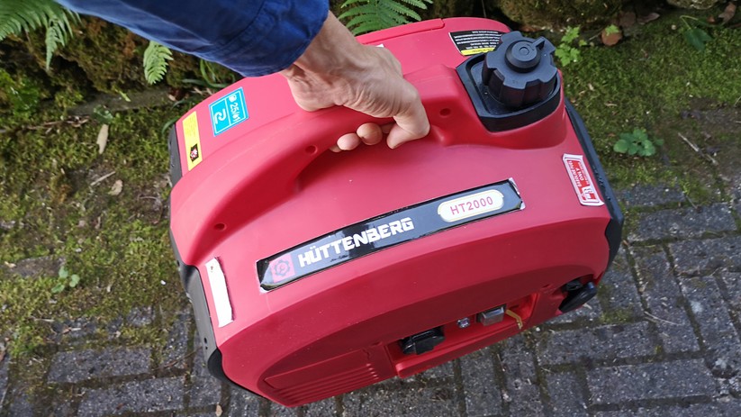 Wer den Generator transportieren will, sollte auf das Gewicht oder Laufrollen achten.