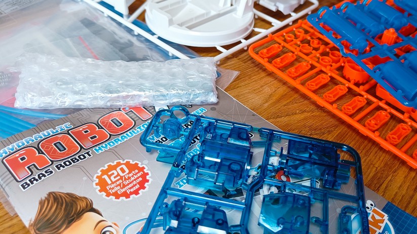 Hydraulischer Roboterarm von Buki France.