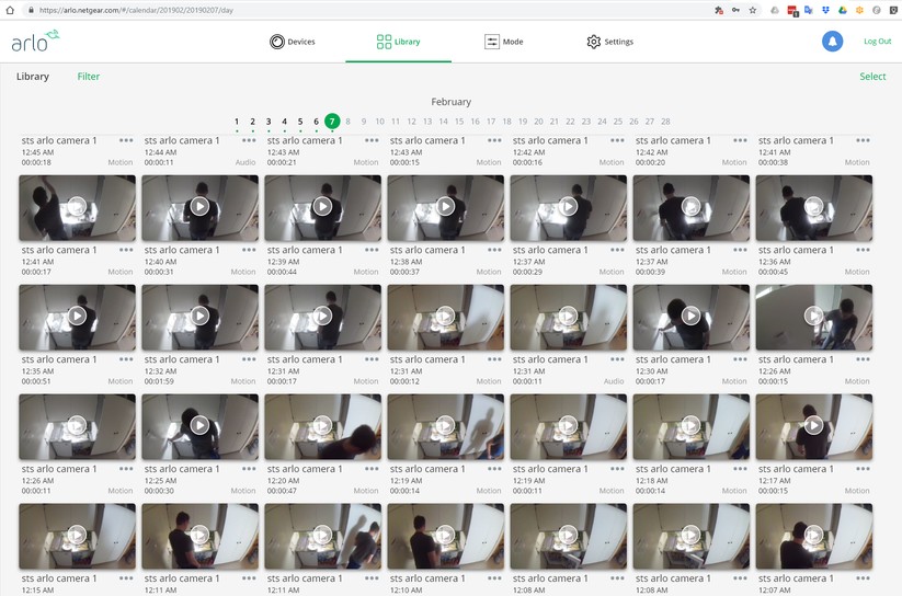 Webportal: Die Filterfunktionen in der Library sind gut. Man kann nach Datum und/oder nach Kamera filtern. Damit behält man auch bei vielen Videos den Überblick.