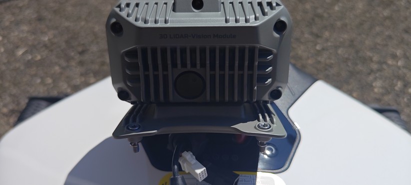 Mammotion Luba Mini AWD: Lieferumfang, Aufbau, Lidar-Modul