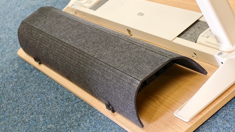 Yaasa Desk Pro
