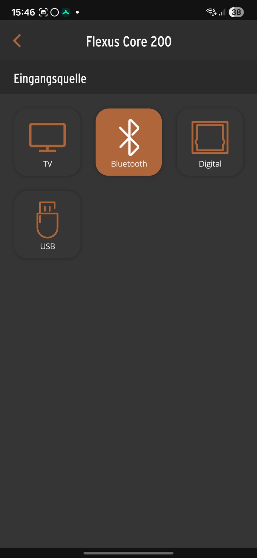 Die Klipsch Connect Plus-App verbindet sich per Bluetooth mit der Soundbar und ermöglicht Zugriff auf Funktionen wie Klangmodi, Pegel, Dialog-Anhebung sowie einen einfachen Equalizer.