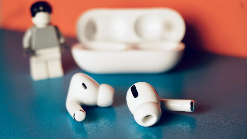Die Airpods Pro sind kompakte Begleiter für den Alltag.