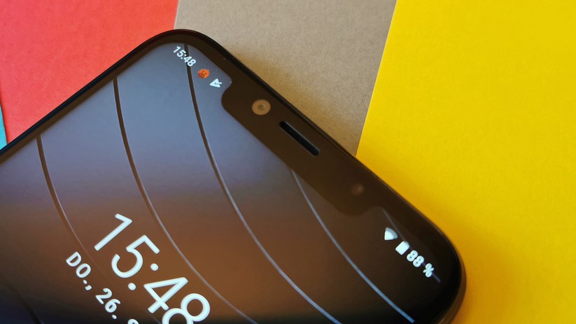 Ziemlich große Notch.