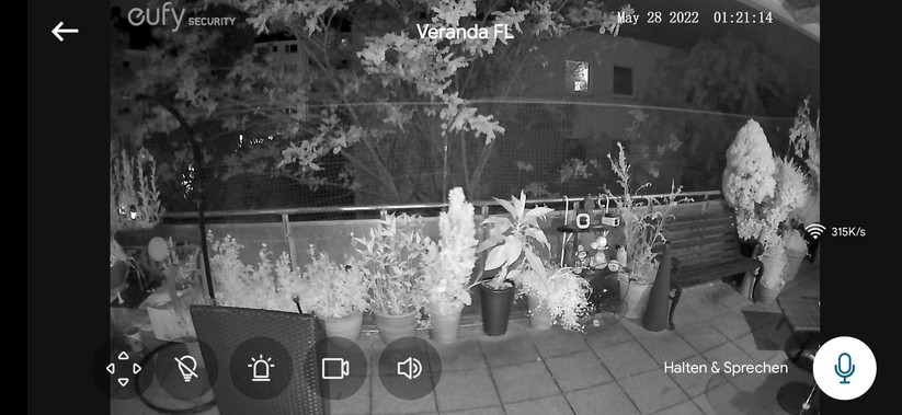 Eufy Floodlight Cam 2 Pro: Nachtsicht ohne Beleuchtung.