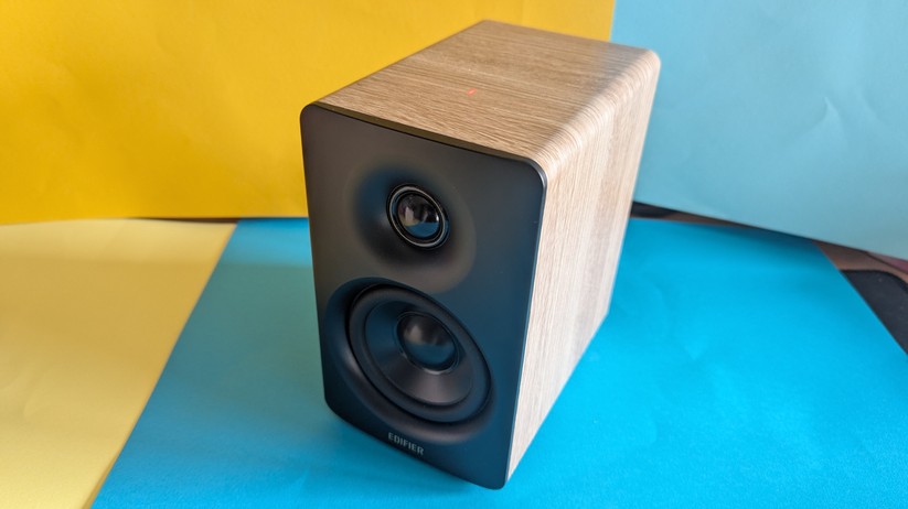 Edifier M60 - Bilder 